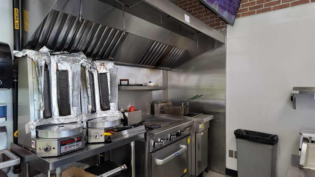 Fifth View of 11722 104 Avenue NW, Oliver, Edmonton, Alberta, T5K 2P3