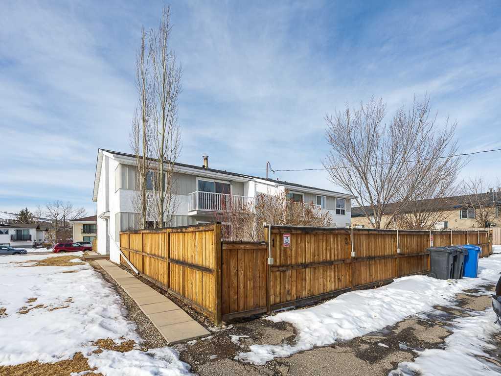 Third View of 5, 4328 75 Street NW, Bowness, Calgary, Alberta, T3B 2M8