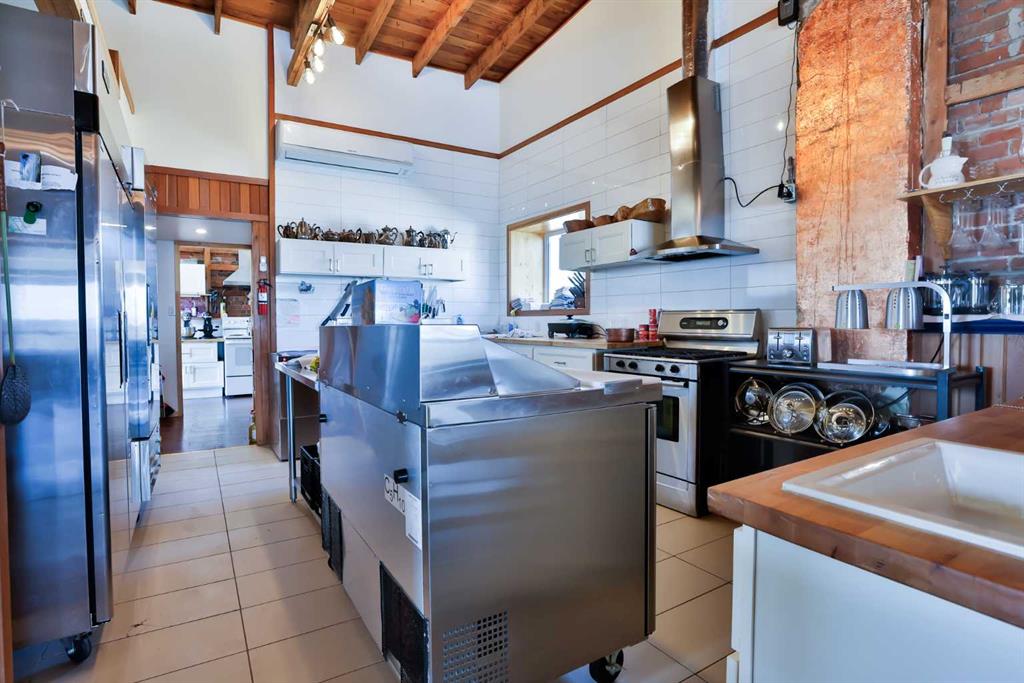 Fifth View of 320 Railway Avenue , NONE, Granum, Alberta, T0L 1A0