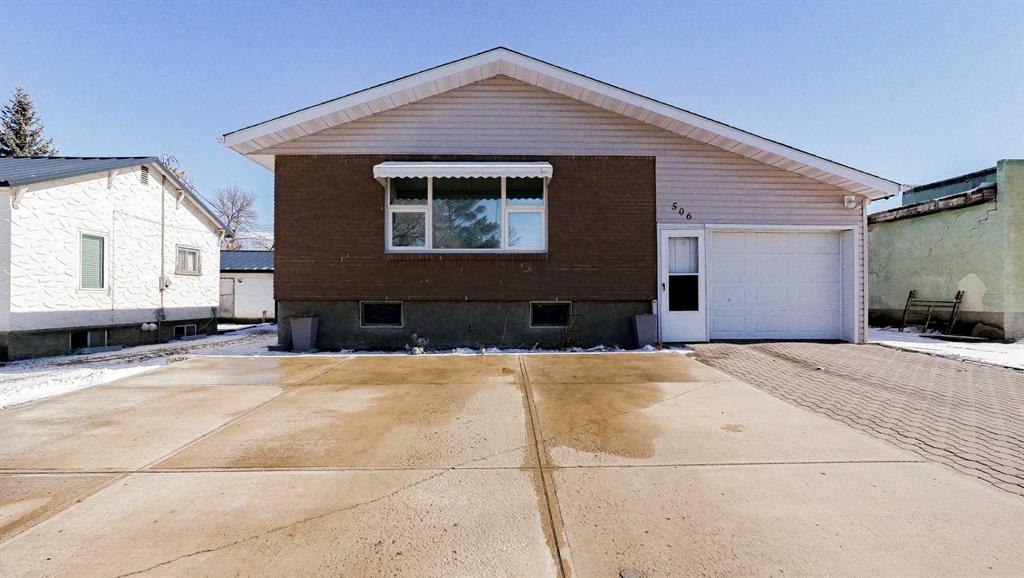 506 2 Street W, A2291087, Alberta,