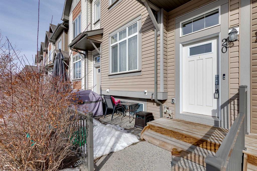 Third View of 20 Copperpond Rise SE, Copperfield, Calgary, Alberta, T2Z5B9