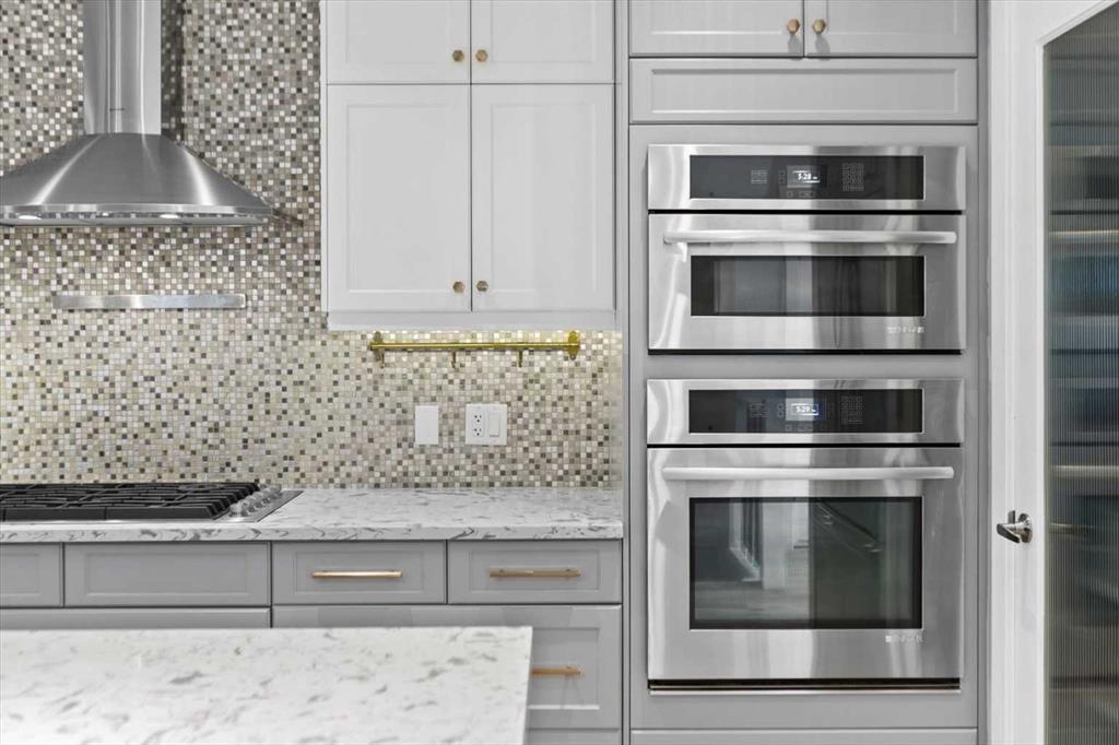 Fifth View of 2316 22 Street NW, Banff Trail, Calgary, Alberta, T2M3W4