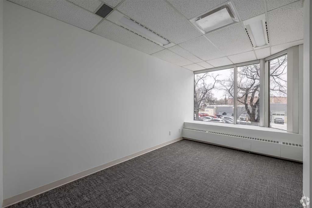 Fourth View of 2nd Floor, 1121 Centre Street NW, Crescent Heights, Calgary, Alberta, T2E 7K6