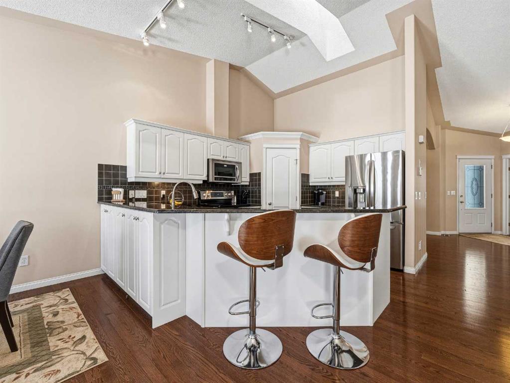 Fourth View of 84 Sierra Morena Landing SW, Signal Hill, Calgary, Alberta, T3H4K3