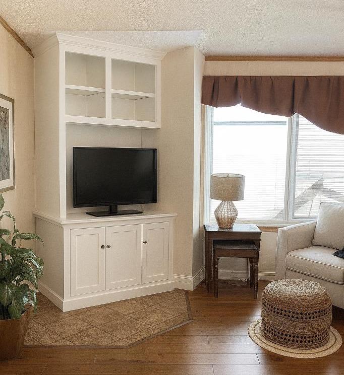 Fourth View of 6, 6724 17 Avenue SE, Red Carpet, Calgary, Alberta, T2A 0W5