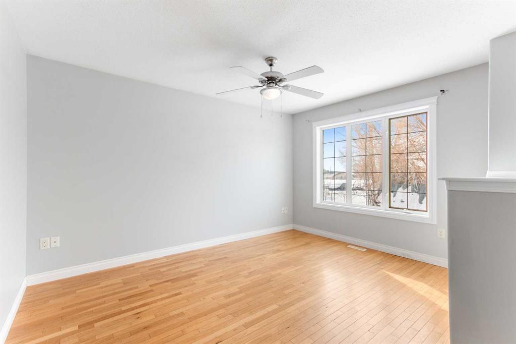 Fifth View of 204, 4833 52 Street , NONE, Olds, Alberta, T4H 1G2