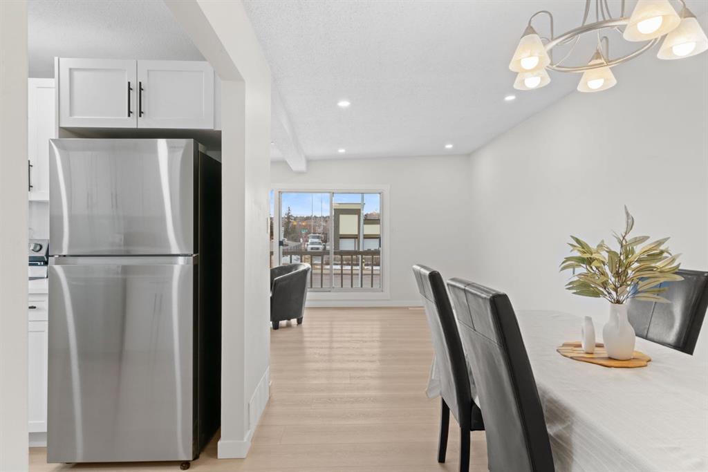 Fifth View of 8547 47 Avenue NW, Bowness, Calgary, Alberta, T3B 1Z8