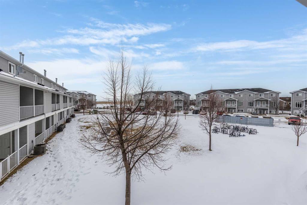 Third View of 389 Northlands Pointe NE, Northeast Crescent Heights, Medicine Hat, Alberta, T1C0C4