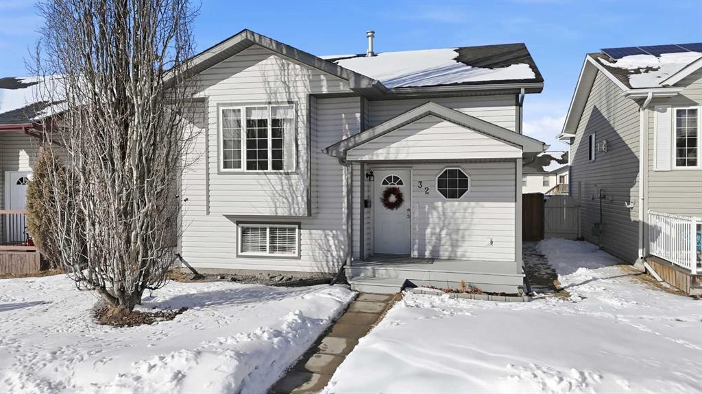 32 Dynes Street , A2291496, Alberta,