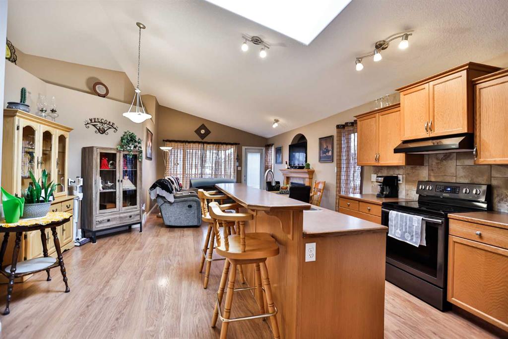 Fourth View of 408 Thyrza Burkitt Link N, Legacy Ridge / Hardieville, Lethbridge, Alberta, T1H 5M5