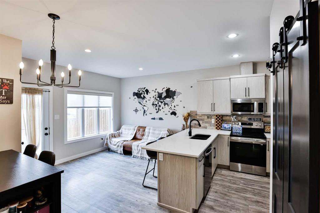 Fifth View of 1, 1580 Stafford Drive N, Stafford Manor, Lethbridge, Alberta, T1H 7G8