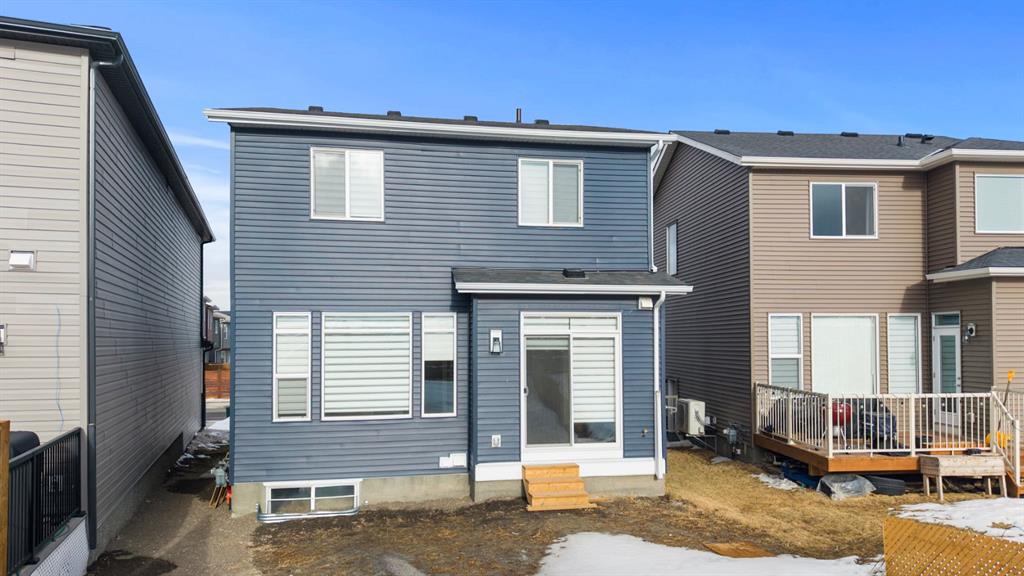 Fifth View of 353 Herron Mews NE, Livingston, Calgary, Alberta, T3P1Y7