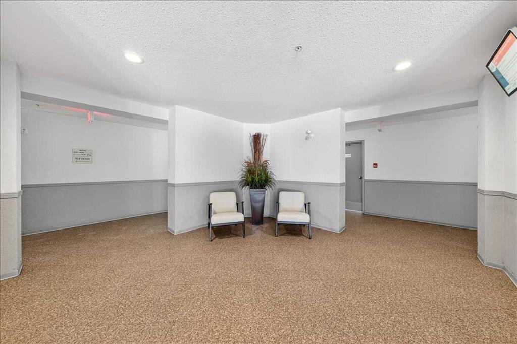 Fifth View of 4206, 10 Prestwick Bay SE, McKenzie Towne, Calgary, Alberta, T2Z 0B5