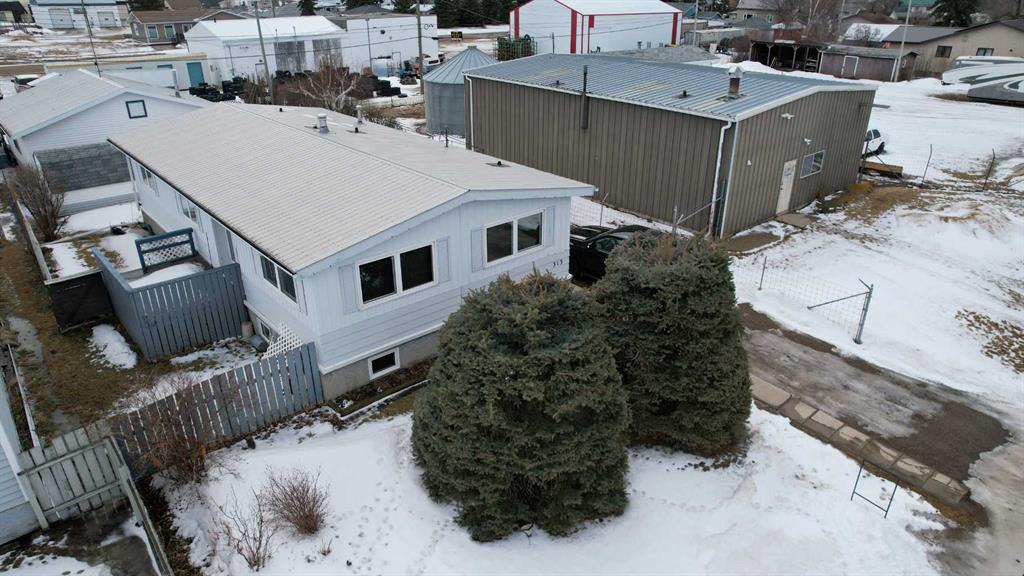 Third View of 313 3 Avenue E, Hanna, Hanna, Alberta, T0J1P0