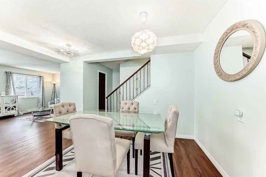 14, 115 Bergen Road NW, A2291899, Alberta,