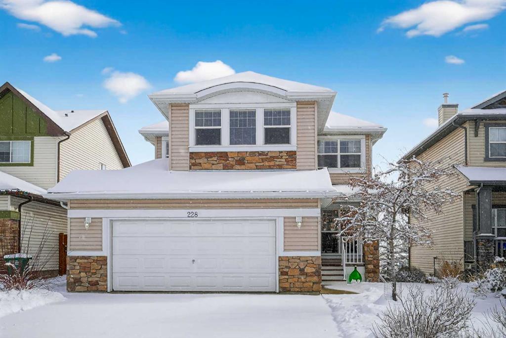 228 Westmount Crescent , A2291911, Alberta,