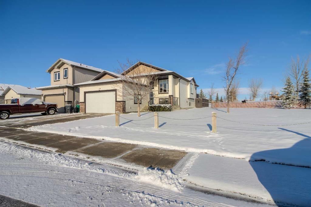 379 Tartan Circle W, A2291915, Alberta,