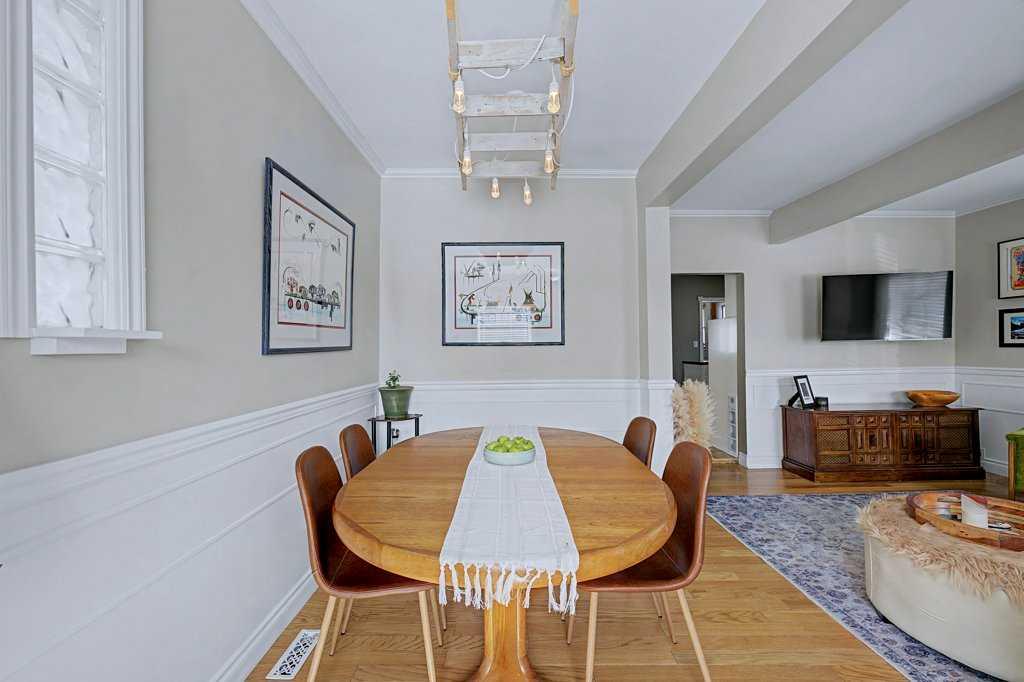 Fourth View of 134 30 Avenue NW, Tuxedo Park, Calgary, Alberta, T2M 2M9