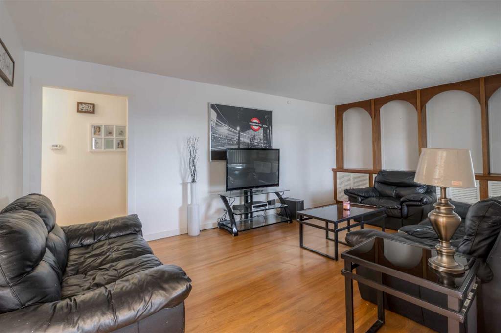 Fourth View of 2318 10 Avenue S, Victoria Park, Lethbridge, Alberta, T1K 0C2