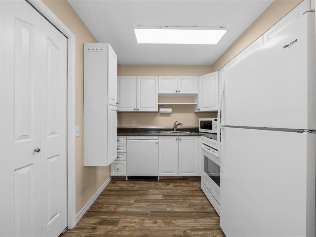 Fifth View of 3208 Millrise Point SW, Millrise, Calgary, Alberta, T2Y3W4