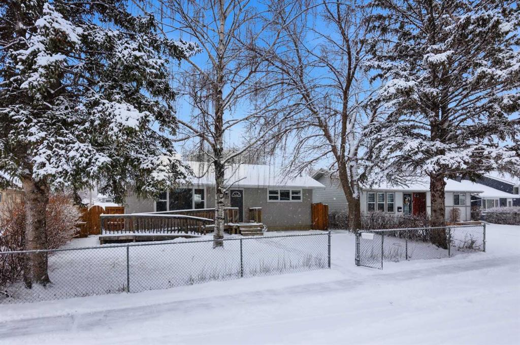 Third View of 527 Athlone Road SE, Acadia, Calgary, Alberta, T2H 1V8