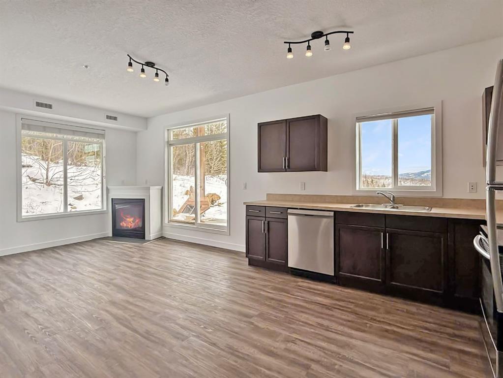 111, 160 Moberly Road , A2292101, Alberta,