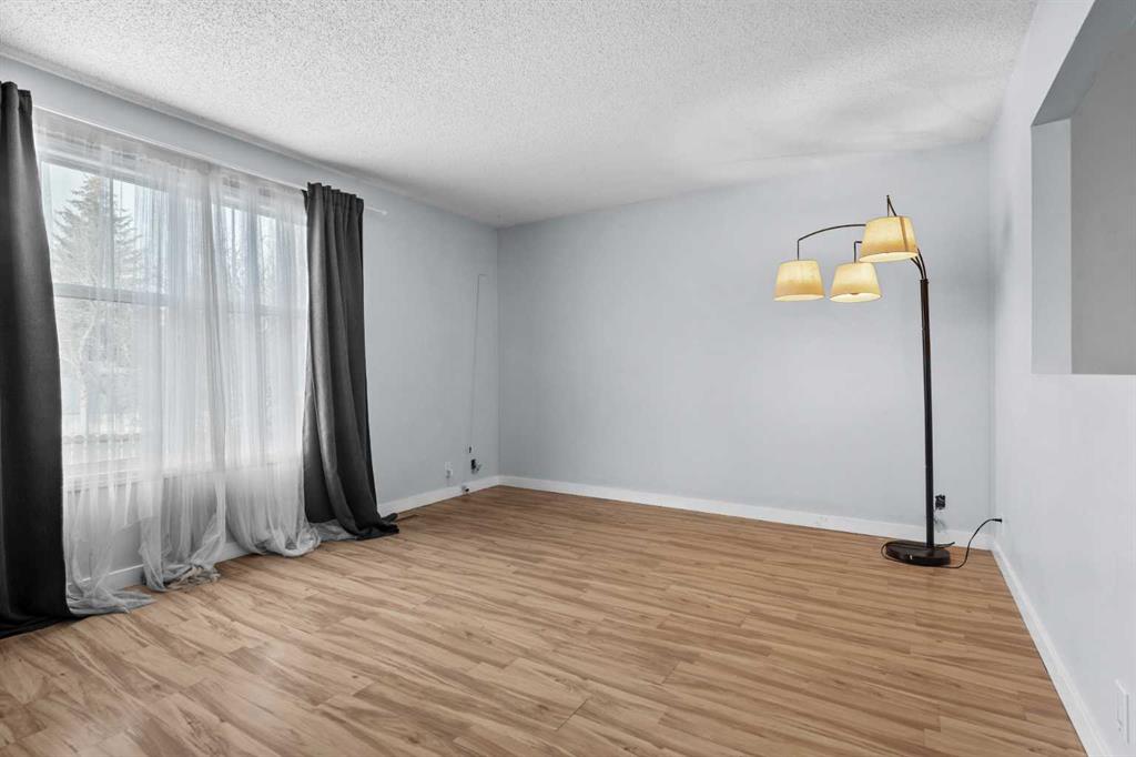 Fourth View of 8510 Centre Street NE, Beddington Heights, Calgary, Alberta, T3K 1K7