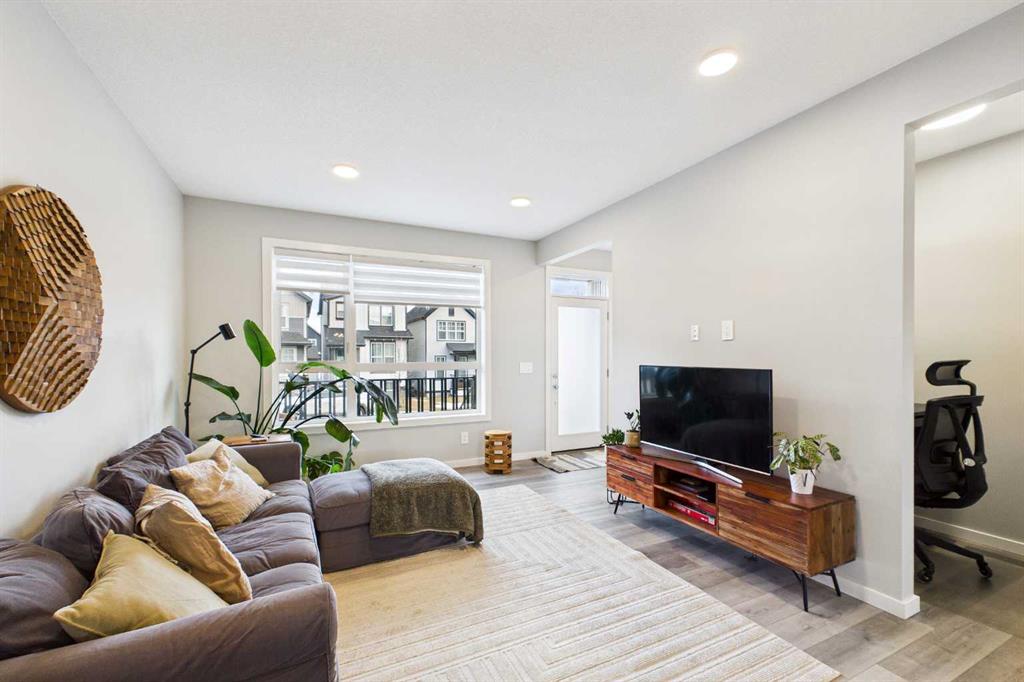 Fifth View of 41 Heirloom Crescent SE, Rangeview, Calgary, Alberta, T3M 2B6