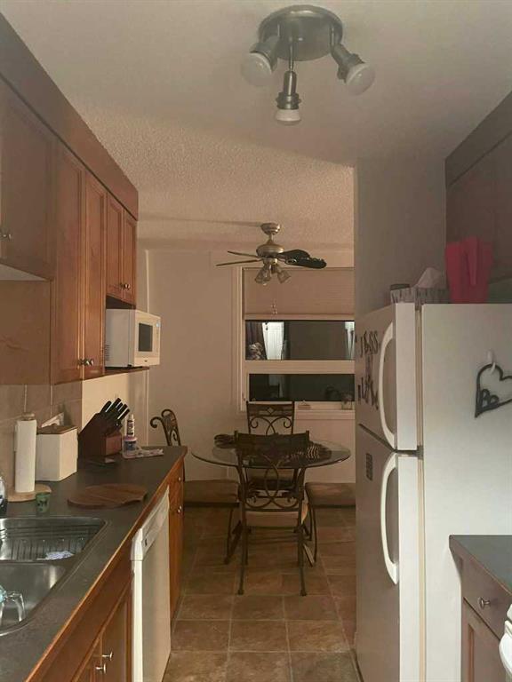 Fifth View of H201, 2004 13 Avenue , Winston Churchill, Lethbridge, Alberta, T1H 5B1