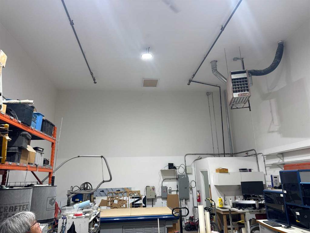 Fourth View of 605, 3208 8 Avenue NE, Franklin, Calgary, Alberta, T2A 7V8