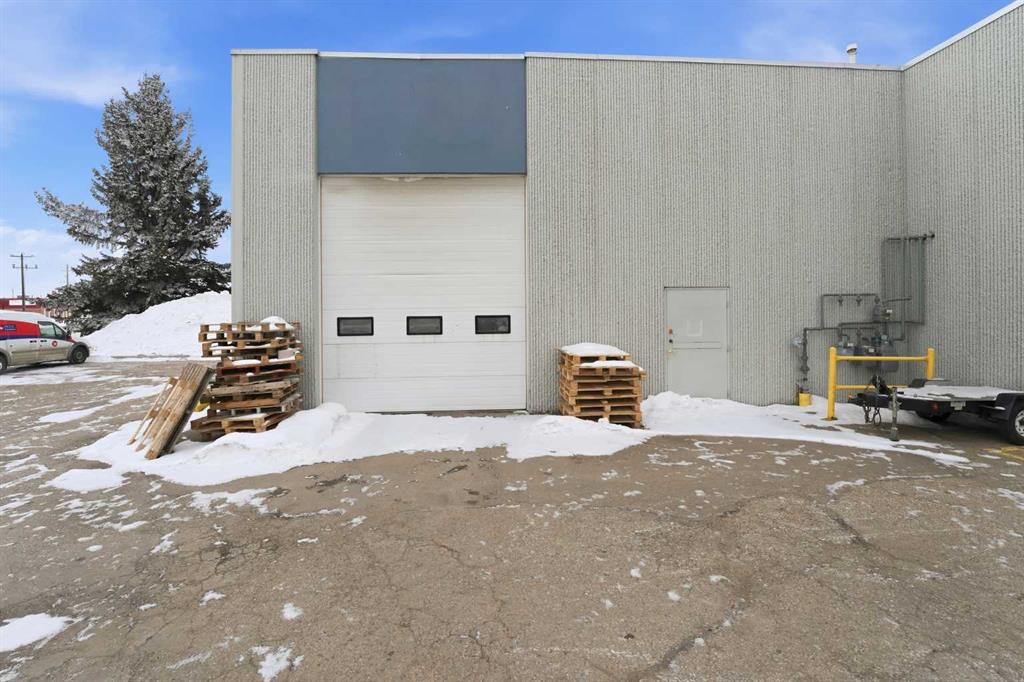 Fourth View of 1 & 3, 7611 49 Avenue , Northlands Industrial Park, Red Deer, Alberta, T4P 1M3