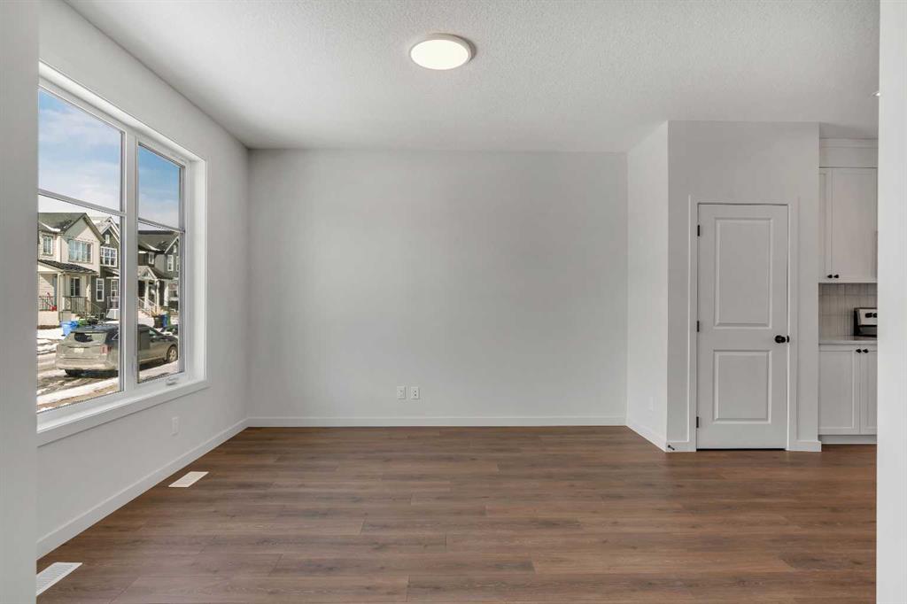 Fourth View of 231 Bartlett Crescent SE, Rangeview, Calgary, Alberta, T3M 2N8