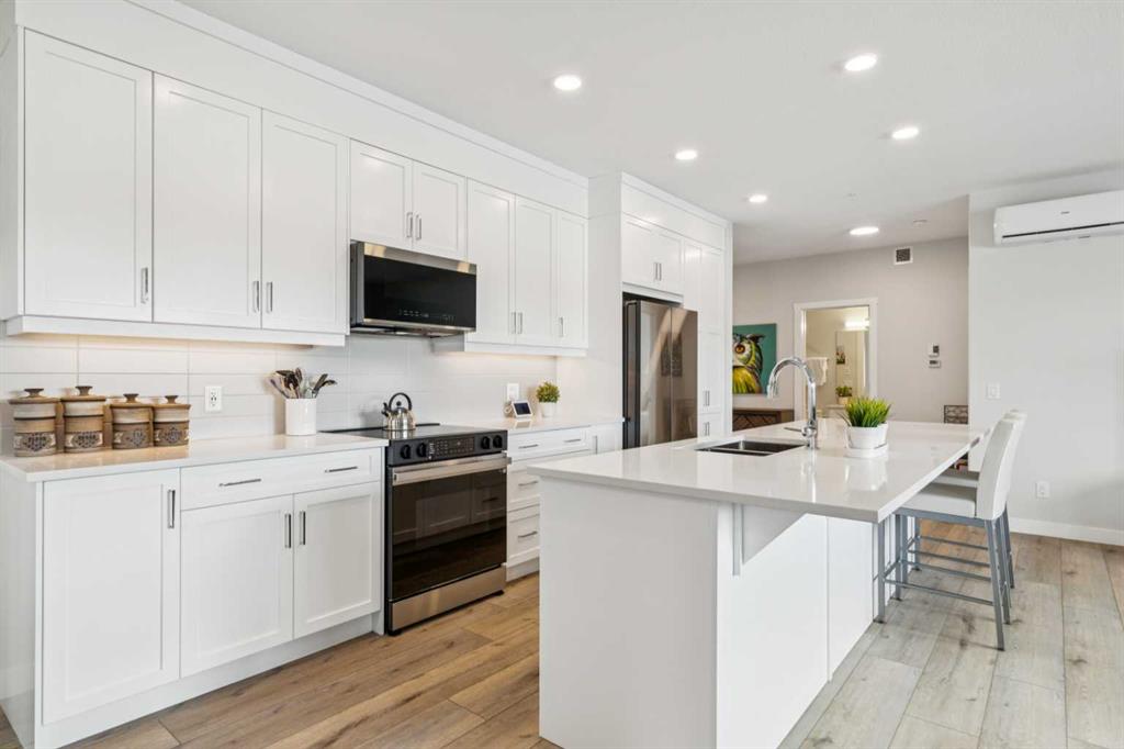 313, 125 Wolf Hollow Crescent SE, A2292262, Alberta,