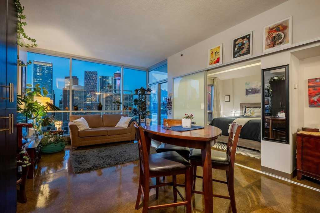 Fourth View of 1703, 135 13 Avenue SW, Beltline, Calgary, Alberta, T2R 0W8