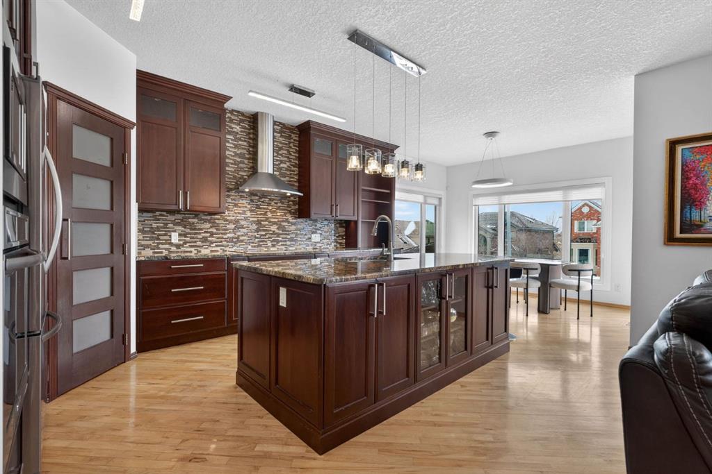 Fourth View of 154 Sienna Ridge Landing SW, Signal Hill, Calgary, Alberta, T3H 3T1