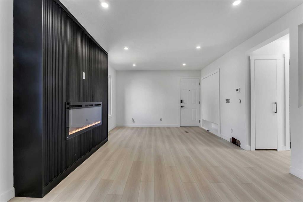 Fourth View of 62 Deer Ridge Way SE, Deer Ridge, Calgary, Alberta, T2J 5Y6