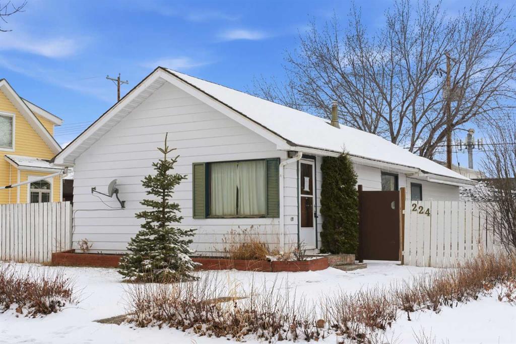 224 1 Street S, A2292387, Alberta,
