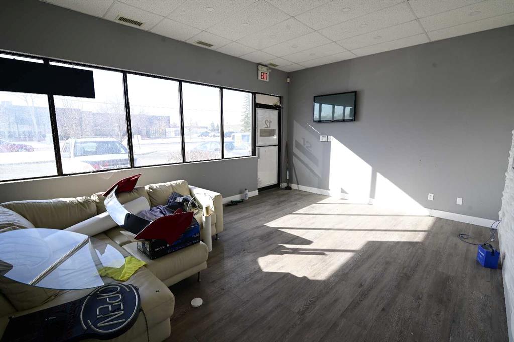 Third View of 12, 2110 41 Avenue NE, McCall, Calgary, Alberta, T2E 8Z7