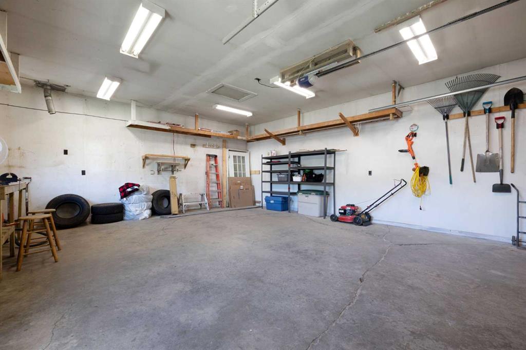 Fifth View of 185 Hiltop Crescent , Thickwood, Fort McMurray, Alberta, T9H3V3