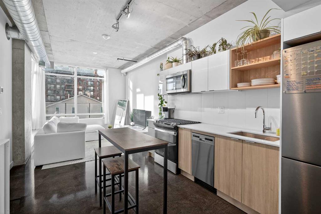 Second View of 203, 1319 14 Avenue SW, Beltline, Calgary, Alberta, T3C 0W3