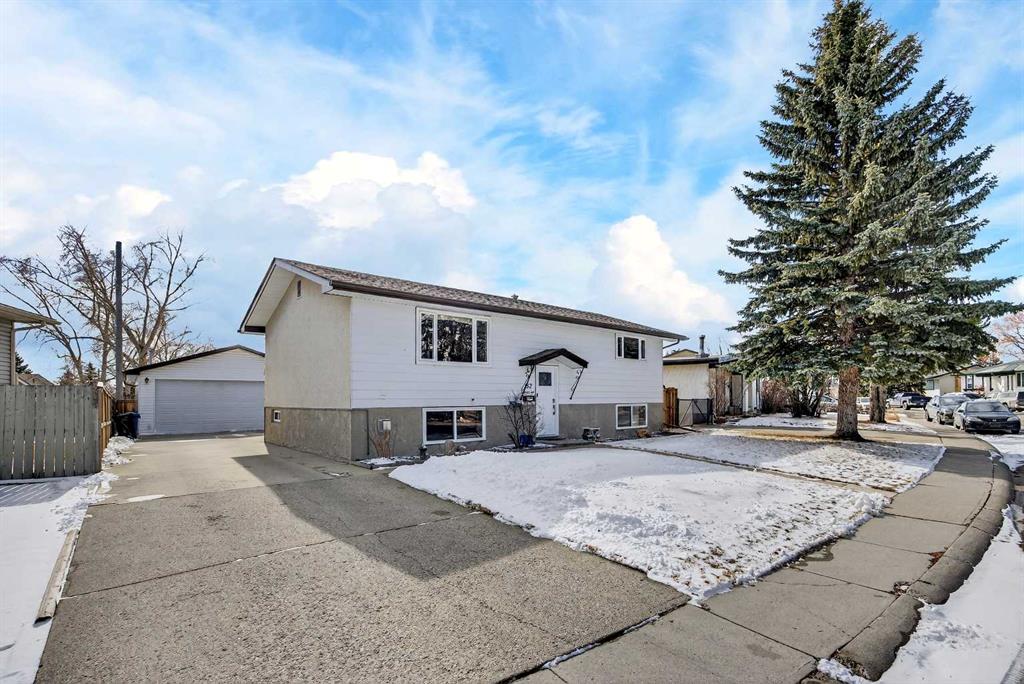 Second View of 152 Maddock Way NE, Marlborough Park, Calgary, Alberta, T2A3X3