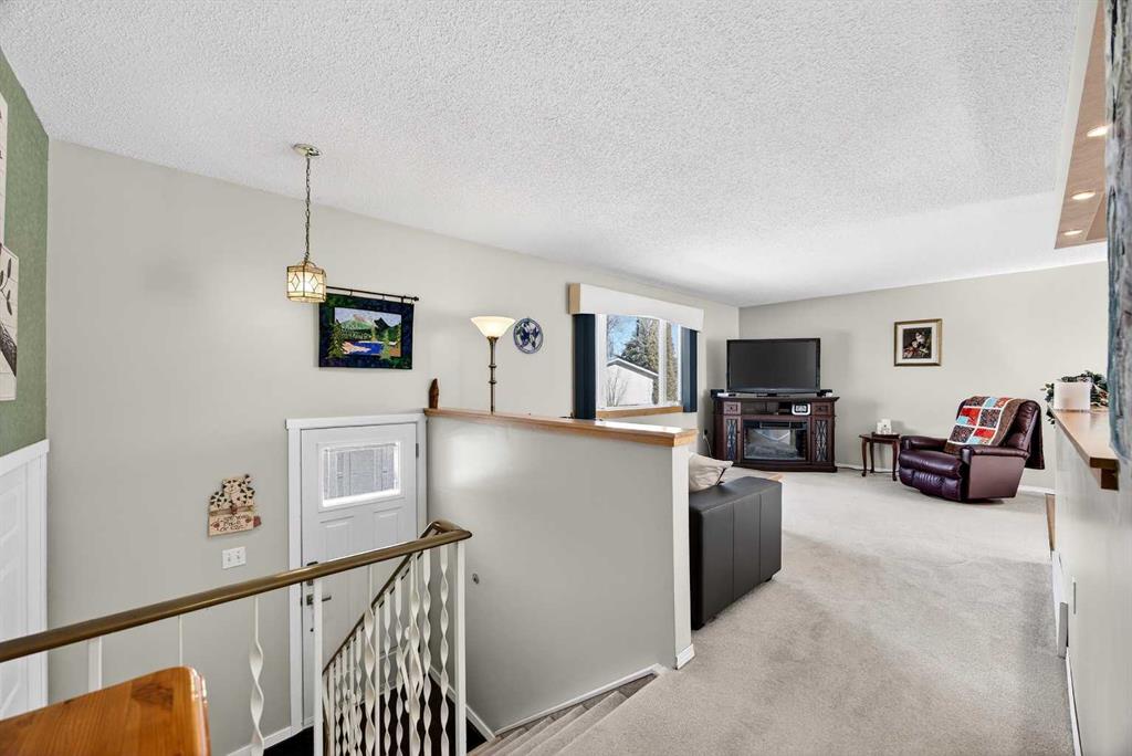 Fourth View of 152 Maddock Way NE, Marlborough Park, Calgary, Alberta, T2A3X3