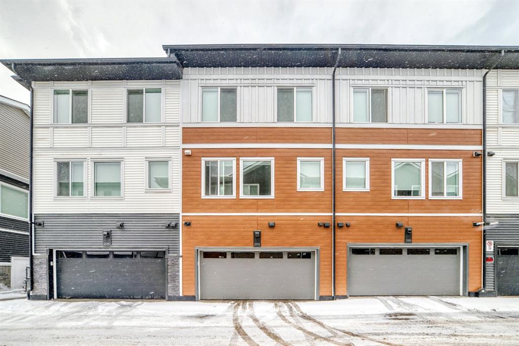 Fourth View of 202 CREEKSTONE Drive SW, Pine Creek, Calgary, Alberta, T2X 5L1