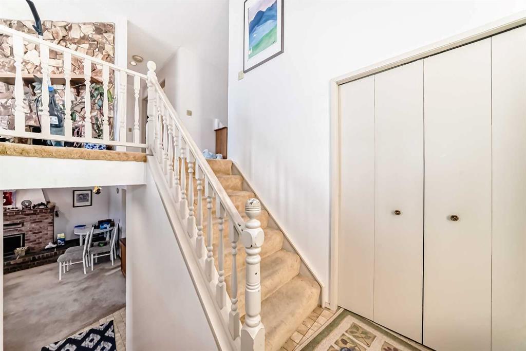 Third View of 224 Berwick Way NW, Beddington Heights, Calgary, Alberta, T3K 1C1