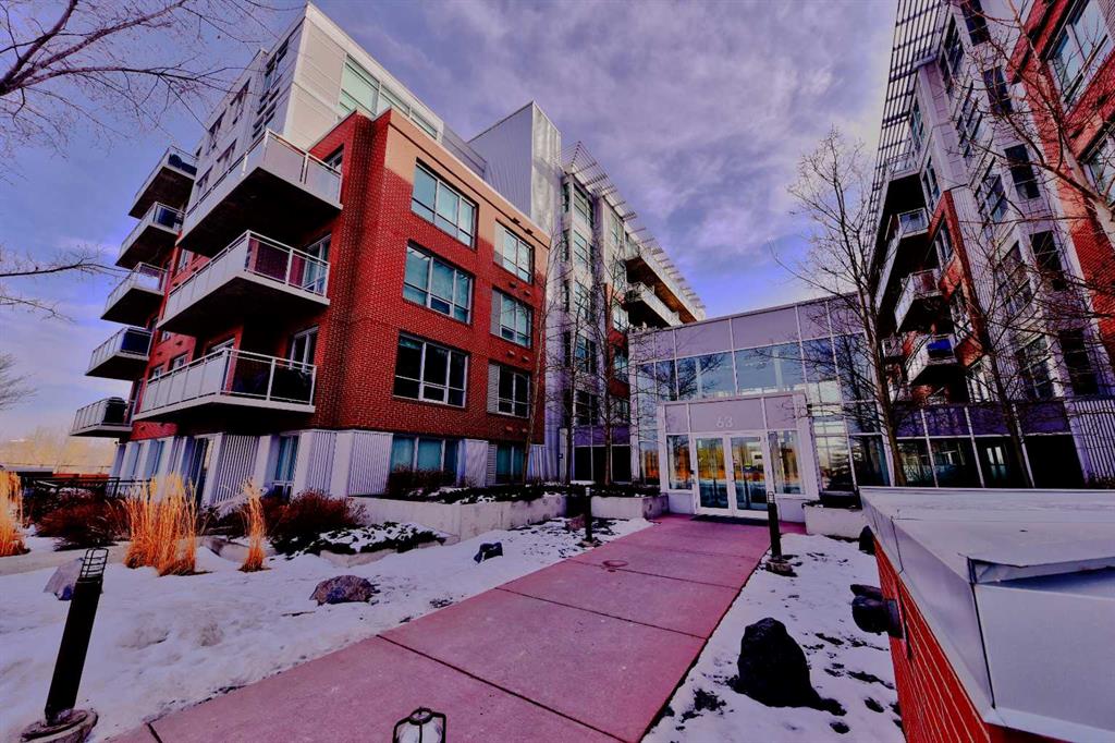 Fifth View of 121, 63 INGLEWOOD Park SE, Inglewood, Calgary, Alberta, T2G 1B7