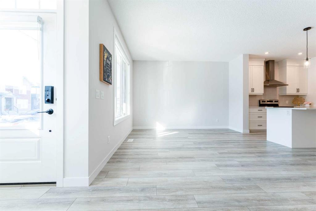 Third View of 540 Chinook Winds Garden SW, Chinook Gate, Airdrie, Alberta, T4B 5J6