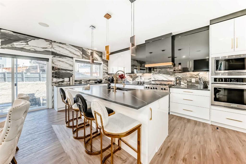 Fifth View of 630 Rocky Ridge View NW, Rocky Ridge, Calgary, Alberta, T3G 5C2