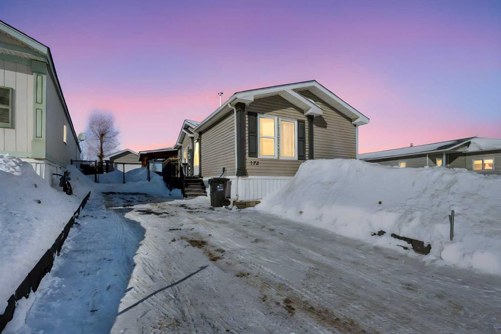 172 Gregoire Crescent , A2292561, Alberta,