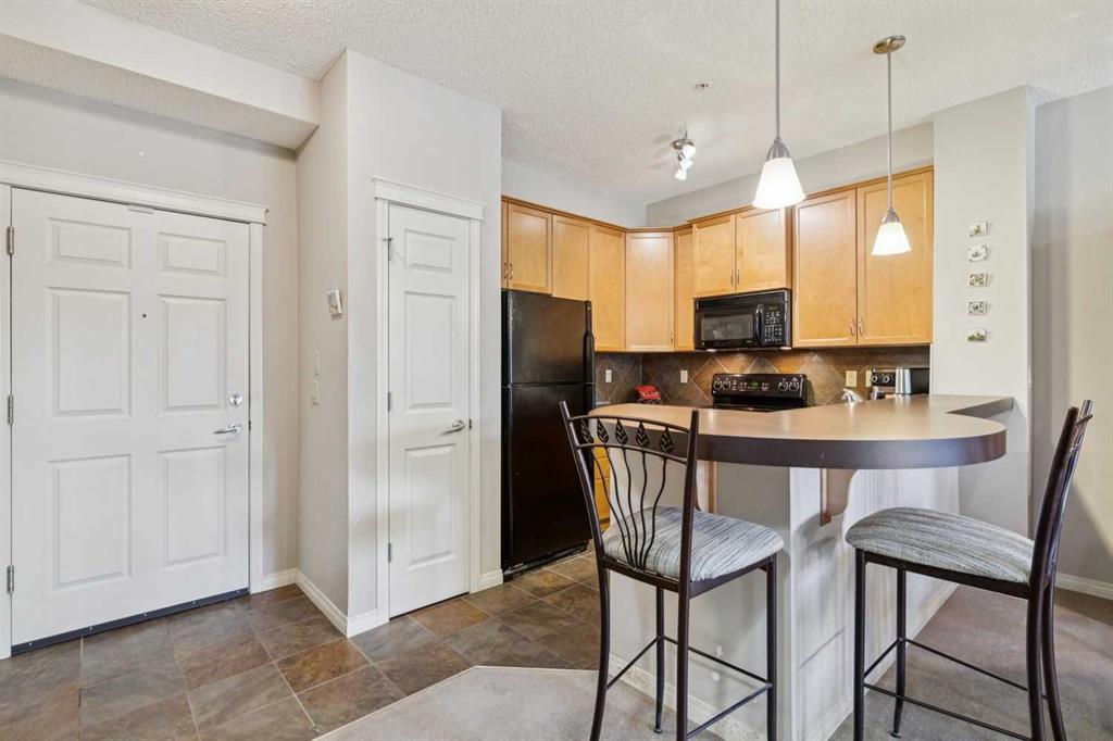 Fourth View of 110, 37 Prestwick Drive SE, McKenzie Towne, Calgary, Alberta, T2Z 4Z2