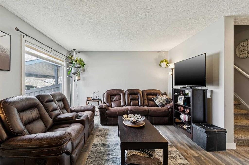 Fifth View of 113, 107 Elm Place , Downey Ridge, Okotoks, Alberta, T1S 1J1